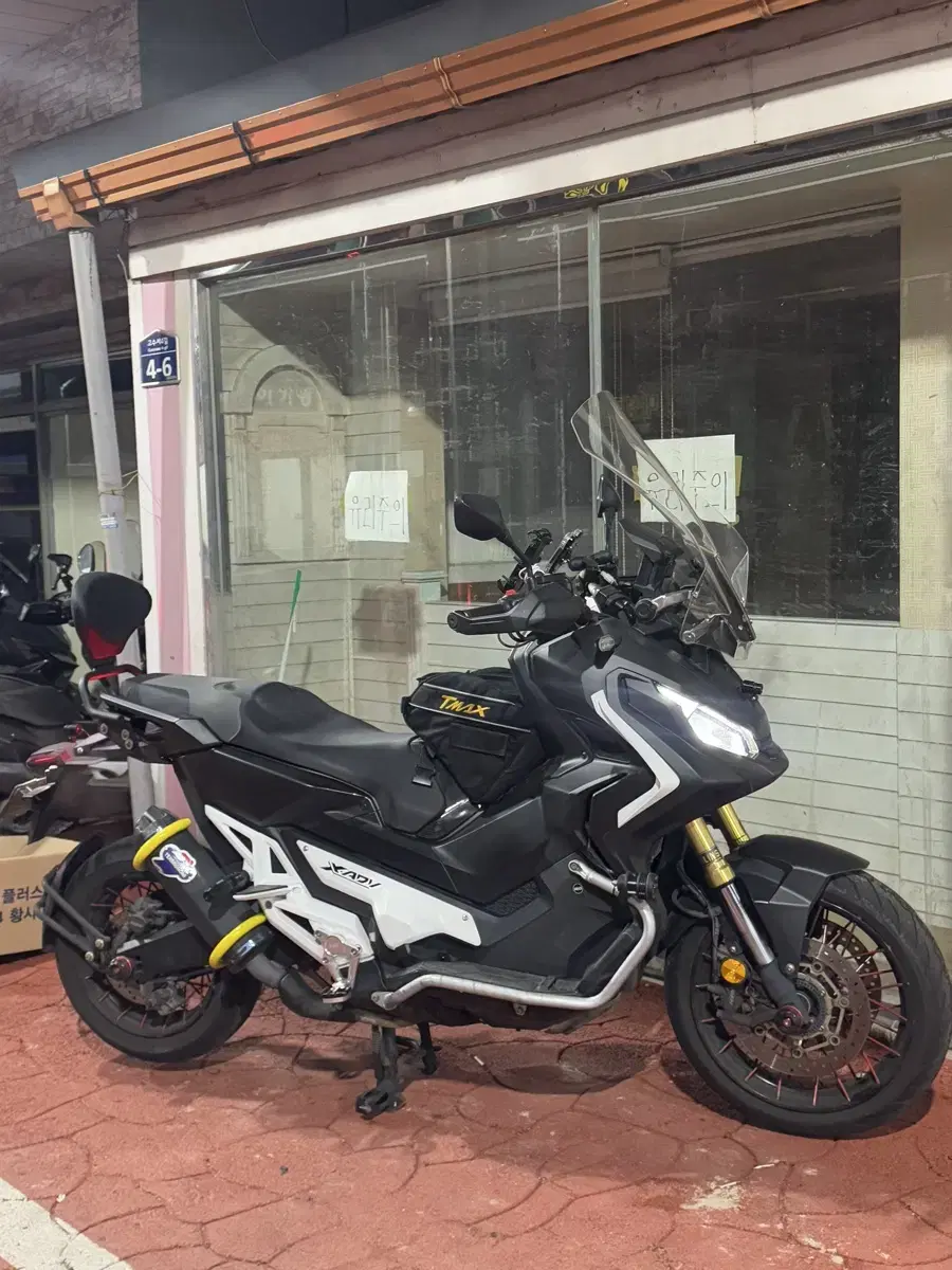 Xadv750 18년식 4만